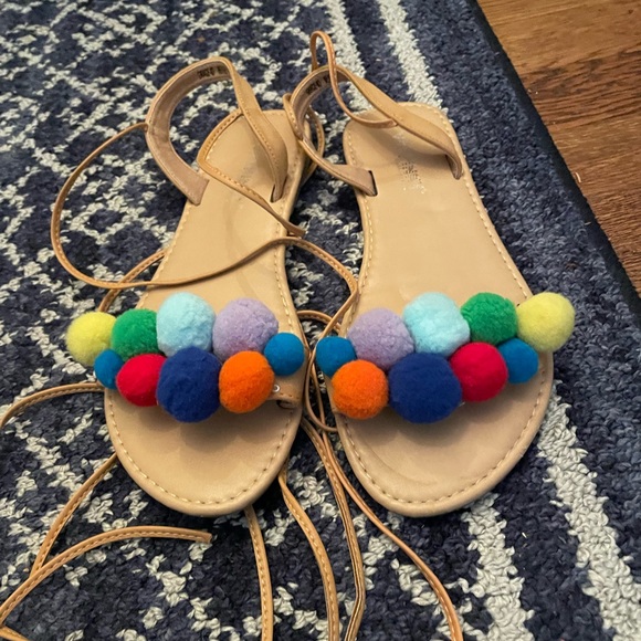 VIA PINKY Sz 7 Grace pom pom gladiator tie up flat sandal - Picture 4 of 5